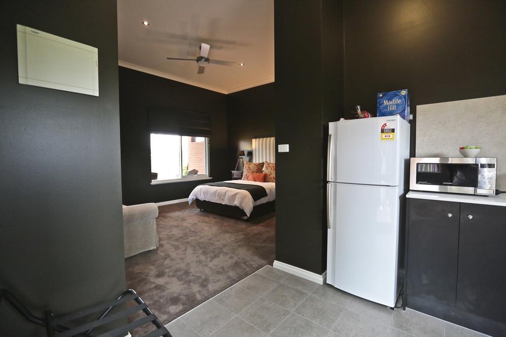 One Paddock Currency Creek Winery Villas 외부 사진